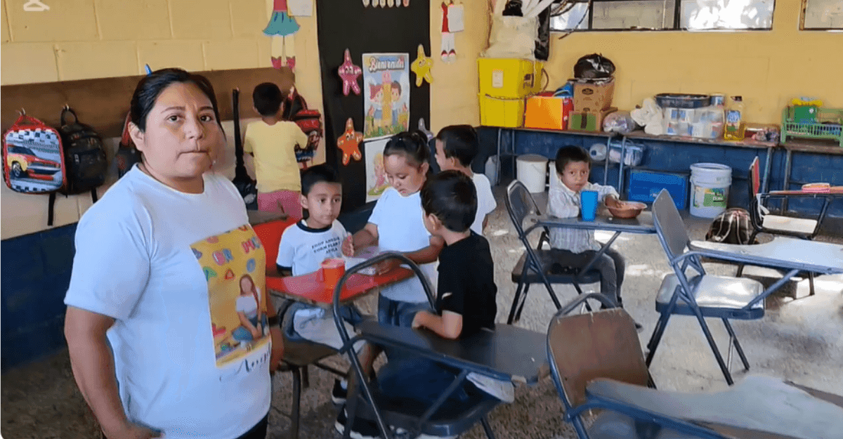 Teacher requesting Safe Desks for Preschool Children in Guatemala